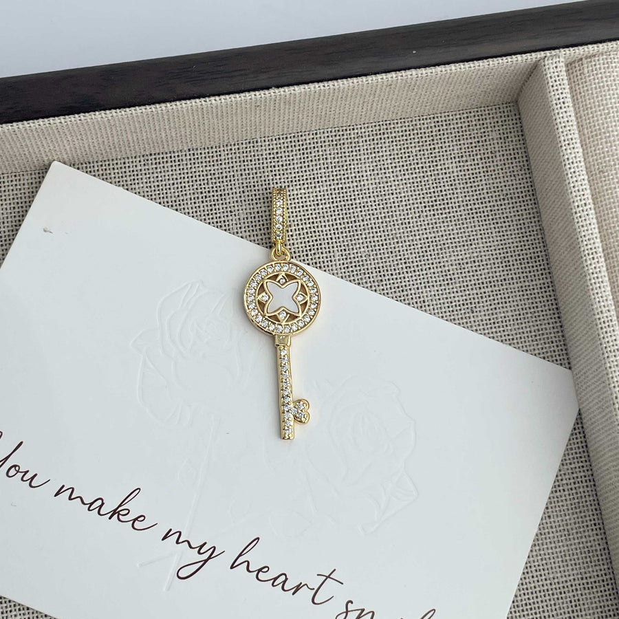 18K Gold-Plated Key Cubic Zirconia Pendant P0686
