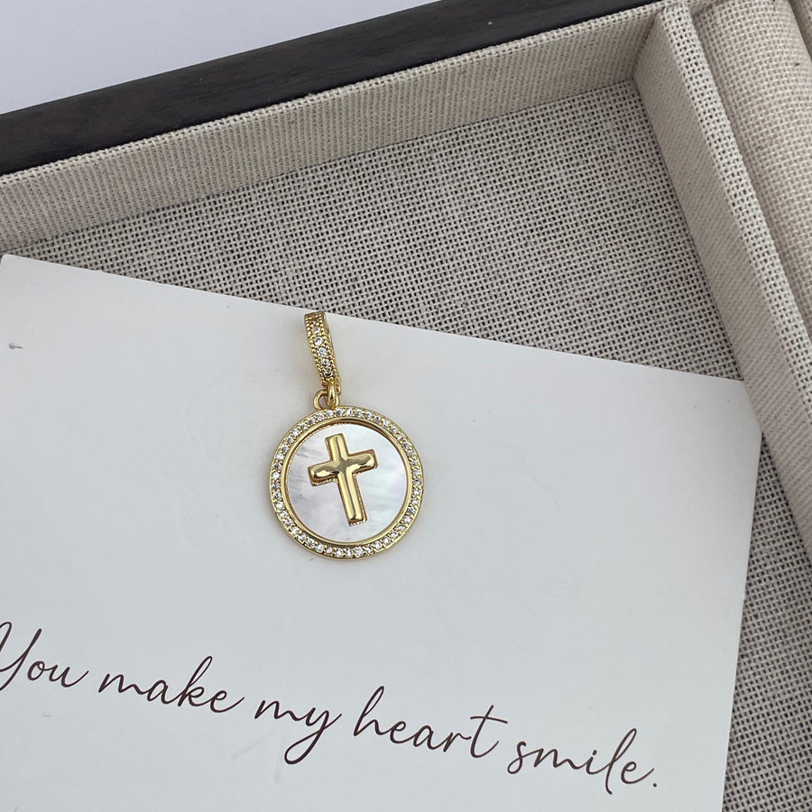 18K Gold-Plated Cross Cubic Zirconia Pendant P0694