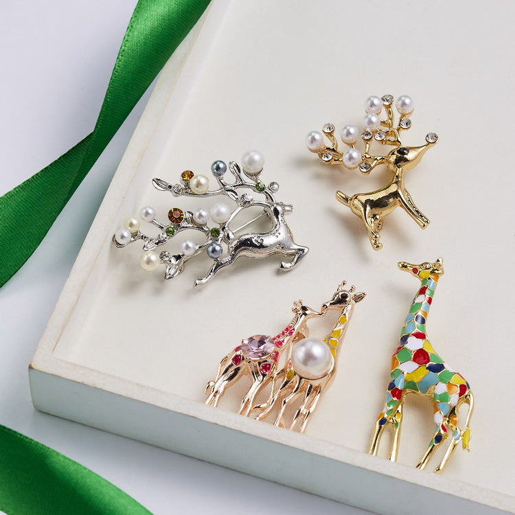 Alloy Two Giraffe Brooch PA3261