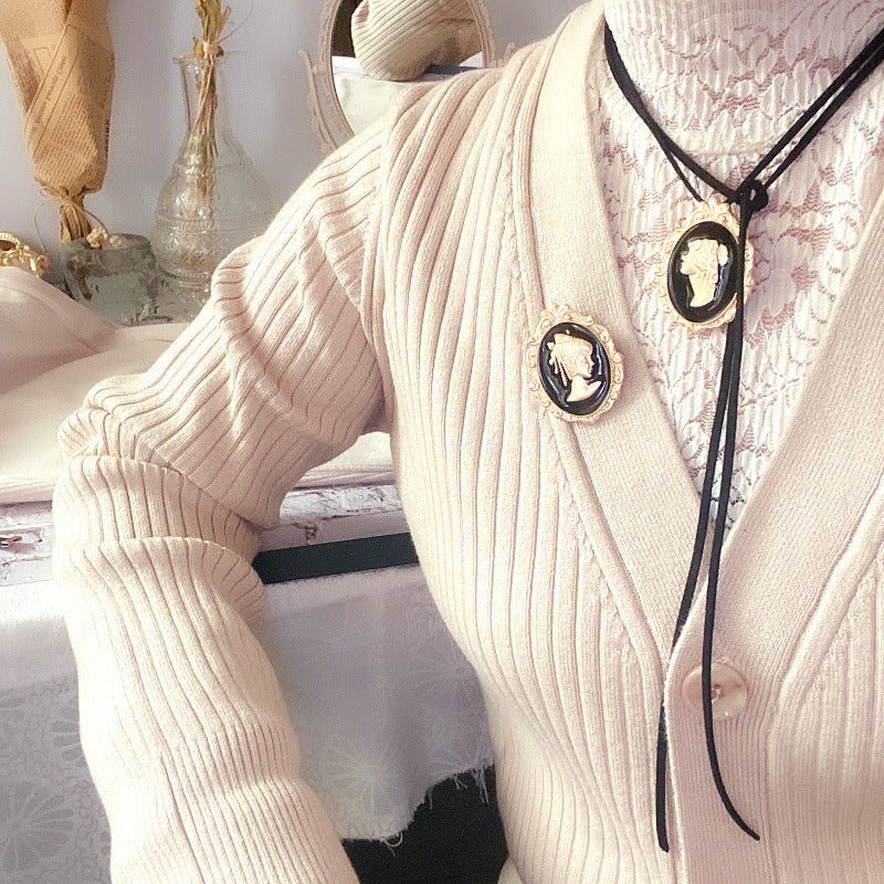 Embossed Woman Alloy Necklace PA3327