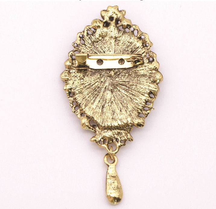 Baroque Portrait Brooch PA3344