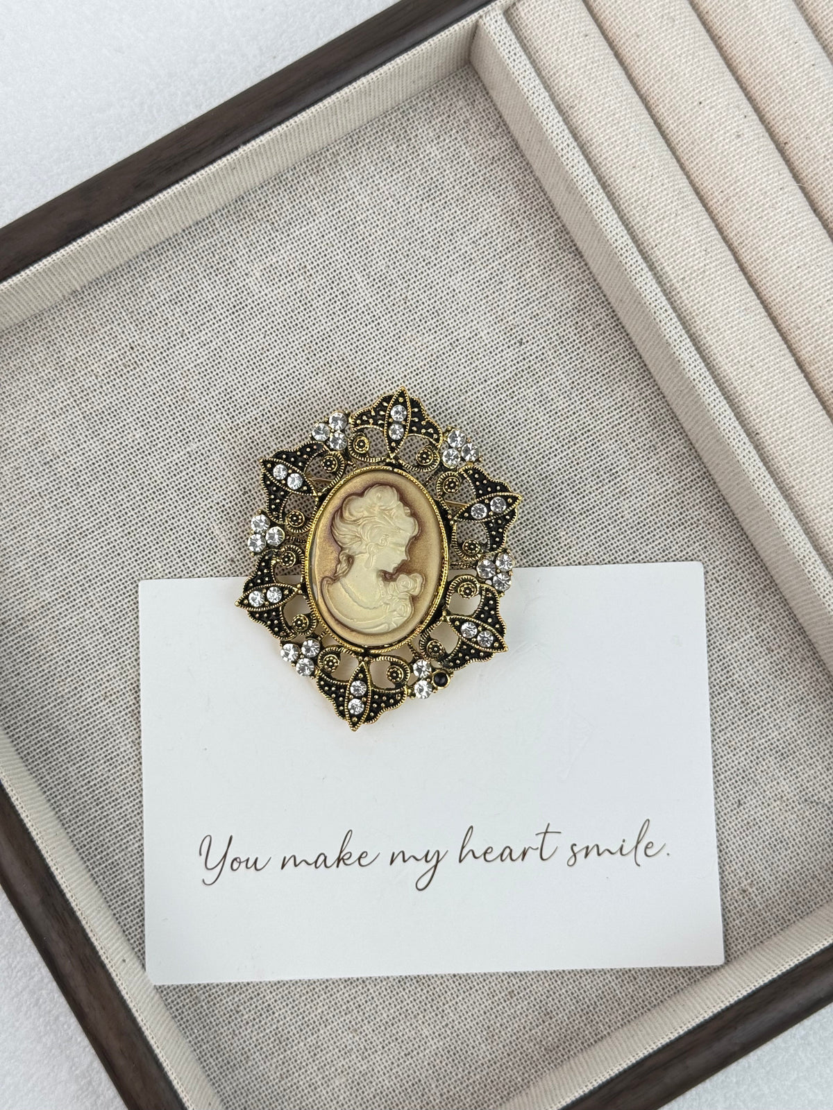 Baroque Portrait Brooch PA3345