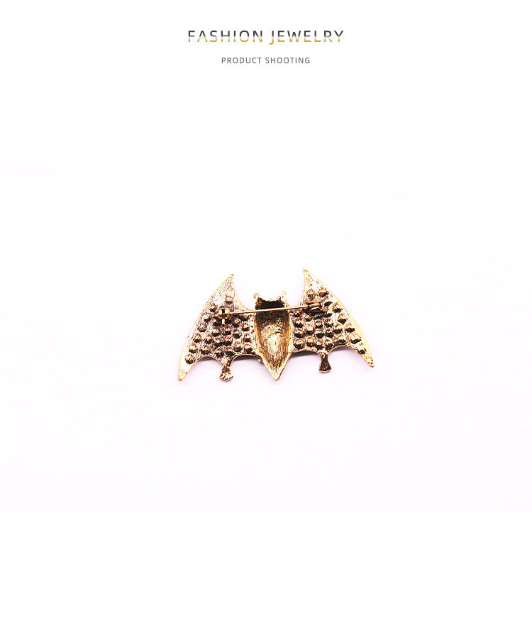 Alloy Rhinestone Bat Brooch PA3372