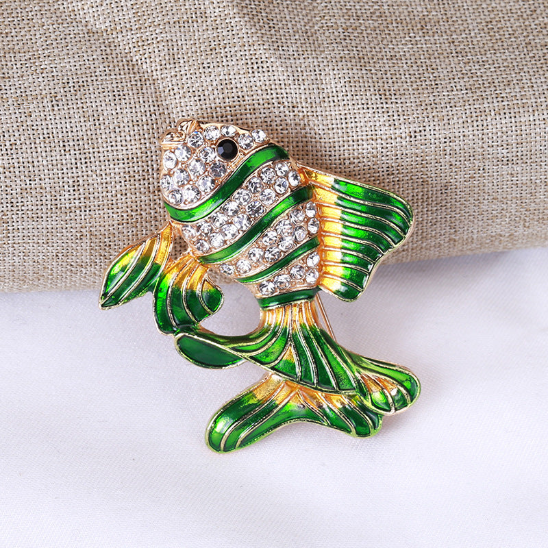 Fish Rhinestone Brooch PA3669