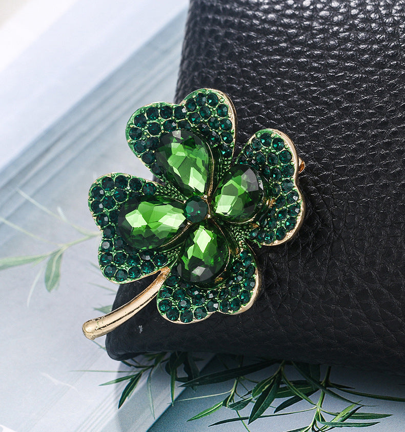 Clover Rhinestone Brooch PA3792