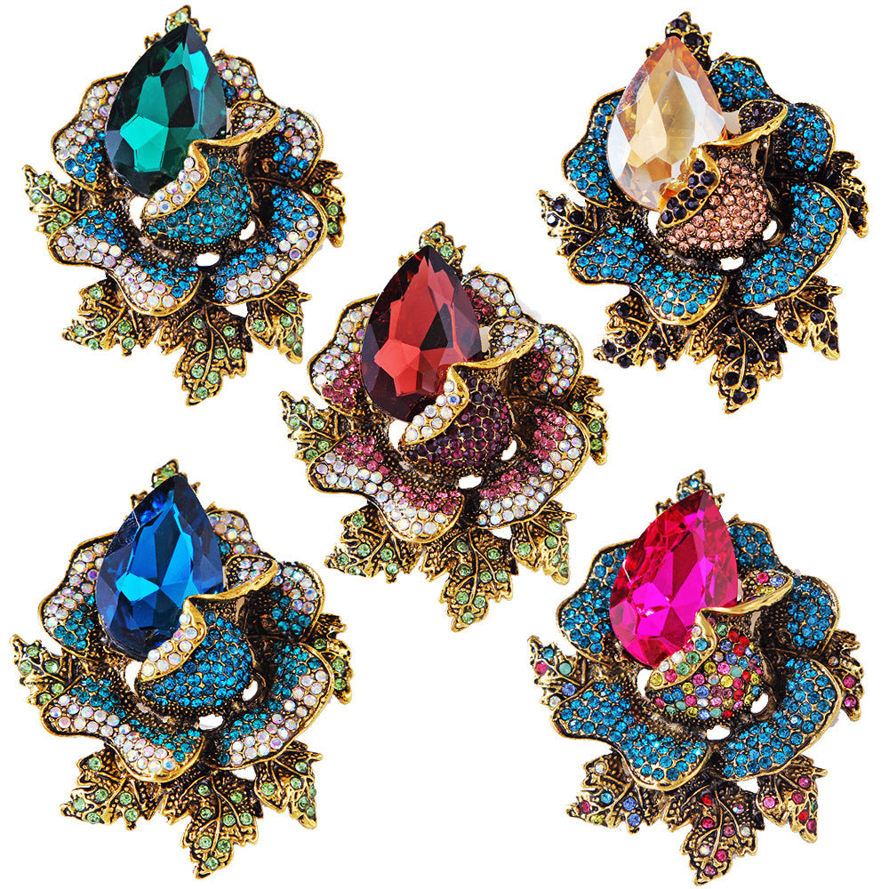 Floral Rhinestone Brooch PA4074