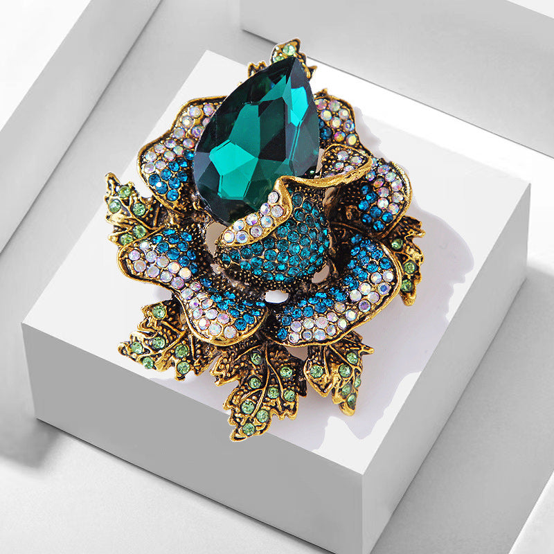 Floral Rhinestone Brooch PA4074