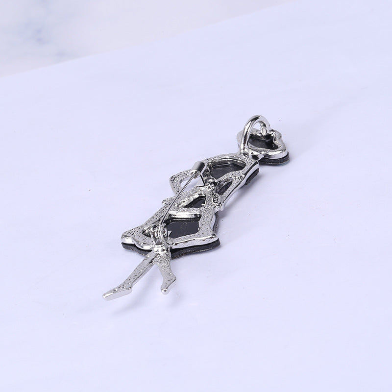 Girl Mother Of Pearl Brooch PA4216