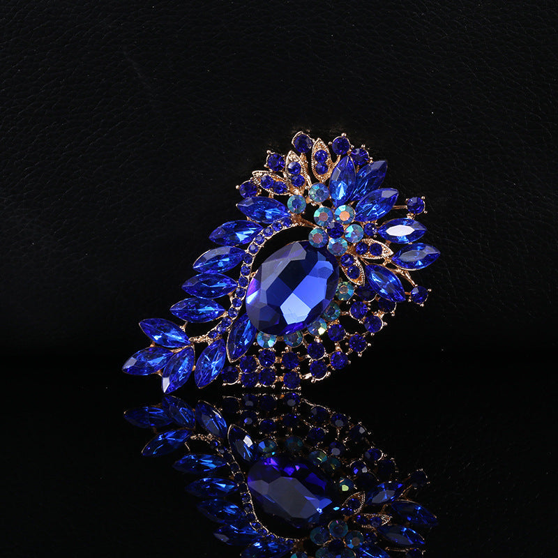 Floral Rhinestone Brooch PA4322