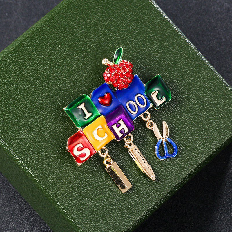 Cube Rhinestone Alloy Brooch PA4334