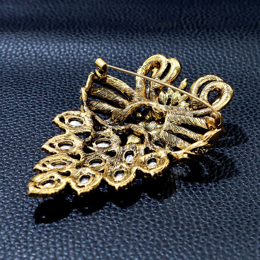 Grape Rhinestone Brooch PA4575