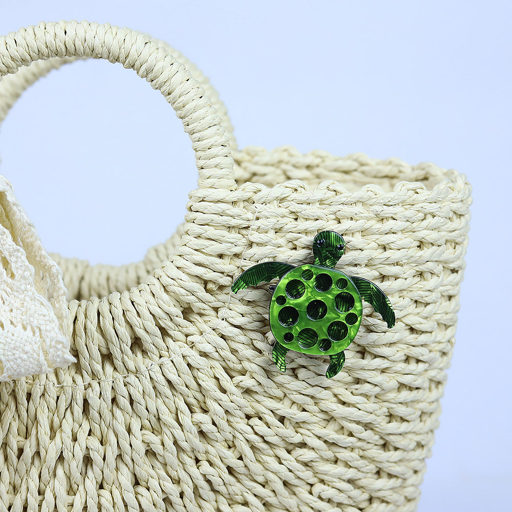 Sea Turtle Acrylic Brooch PA4604