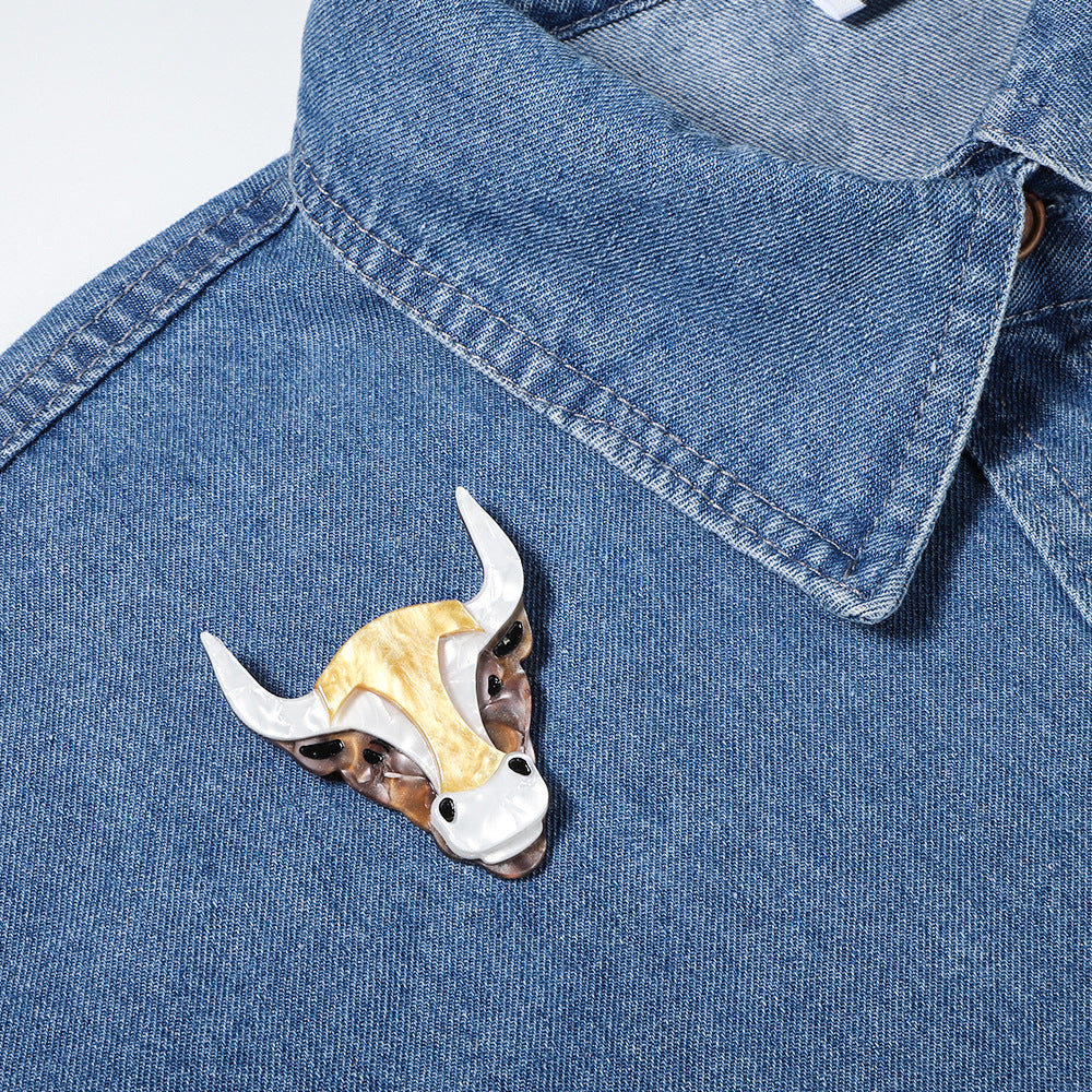 Bull Head Acrylic Brooch PA4608 - view 3
