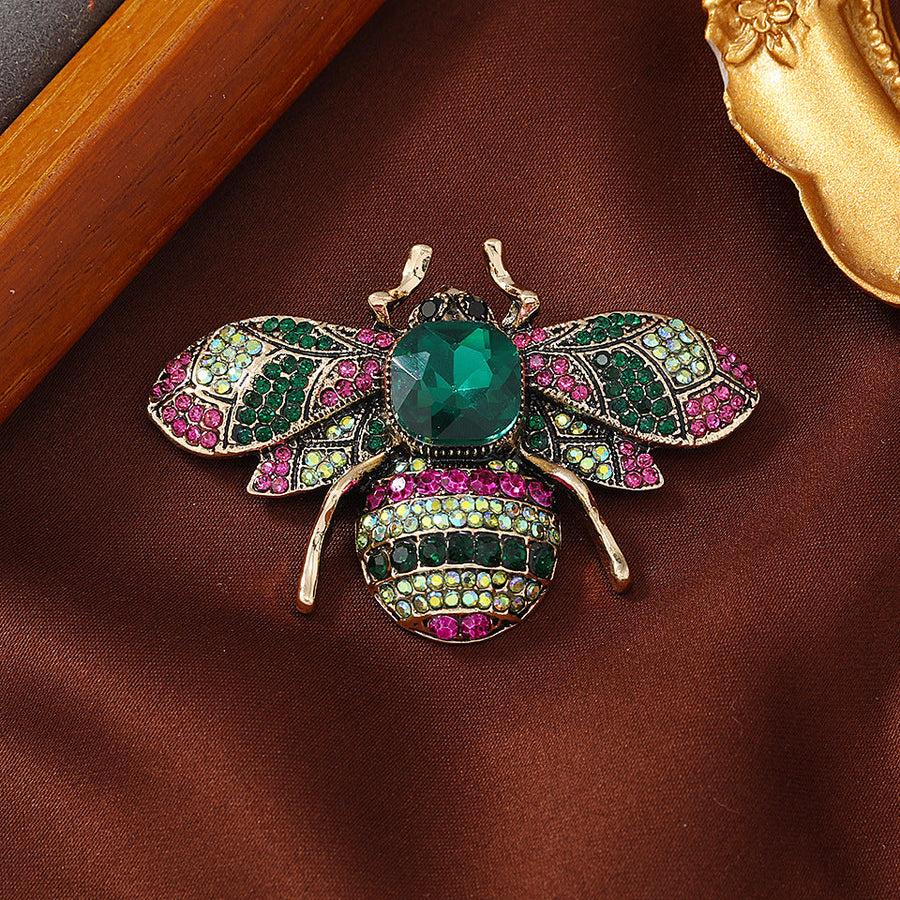 Bee Rhinestone Brooch PA4648