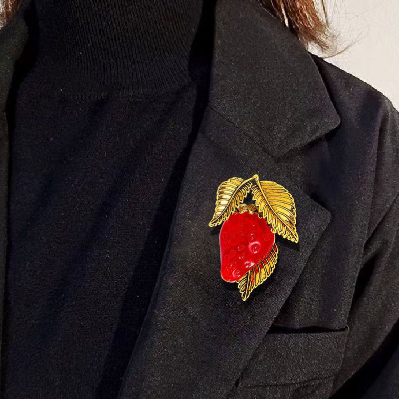 Strawberry Alloy Brooch PA4713