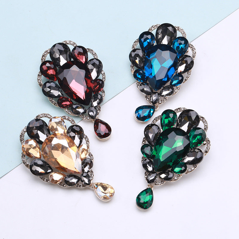 Teardrop Rhinestone Brooch PA4777