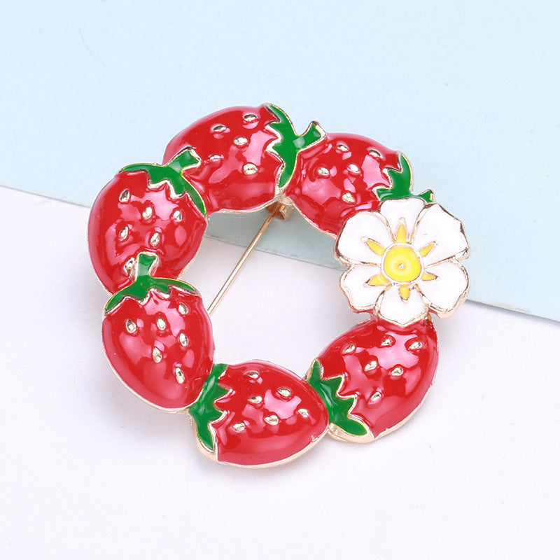 Strawberry Wreath Alloy Brooch PA4800