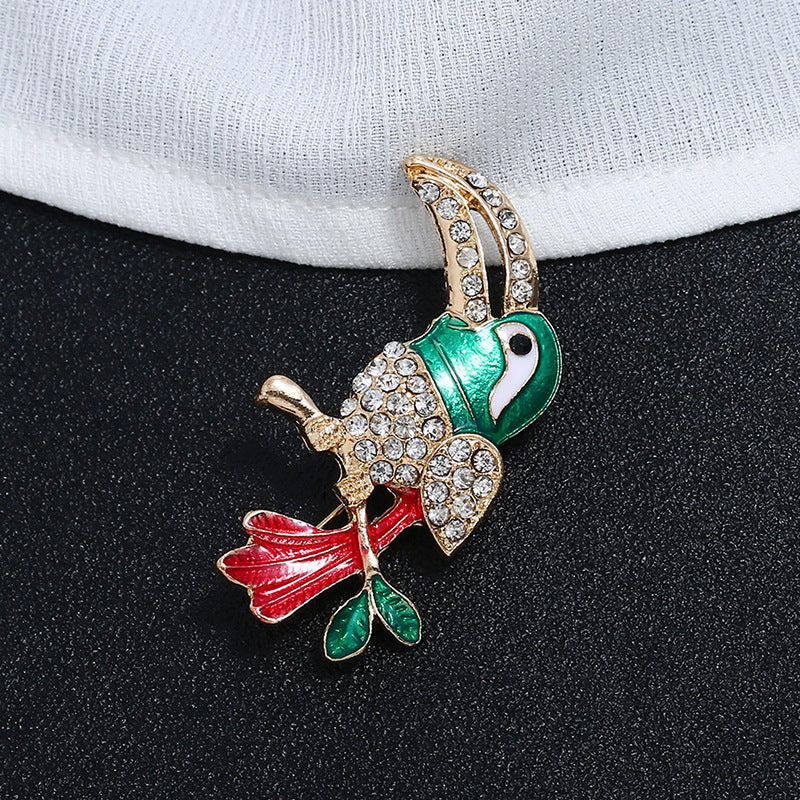 Parrot Rhinestone Brooch PA4816
