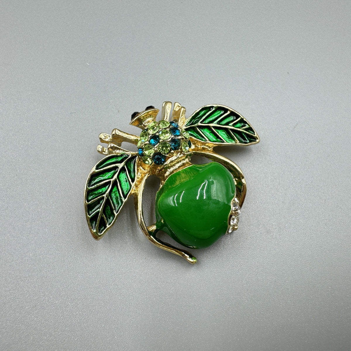 Bee Brooch PA5043