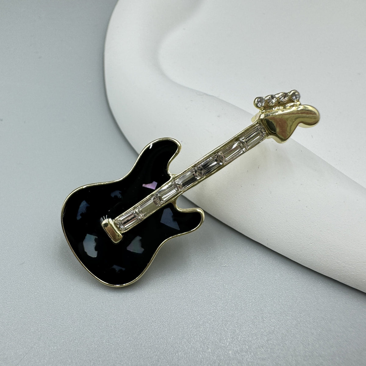 Punk Guitar Alloy Brooch PA5068