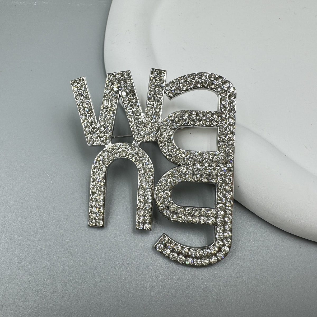 WANG Rhinestone Brooch PA5179