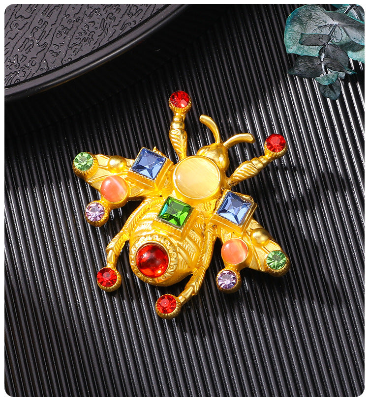 Baroque Rhinestone Inspired Statement Bee Brooch PA5261 - view 4