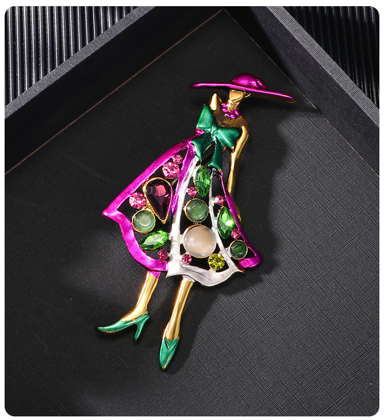 Pink Lady With Hat Brooch PA5263