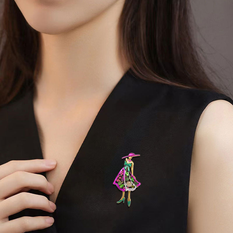 Pink Lady With Hat Brooch PA5263