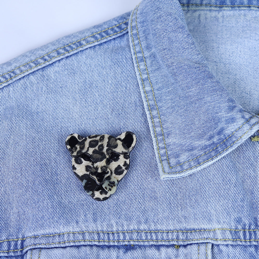Acrylic Leopard Animal Brooch PA5382