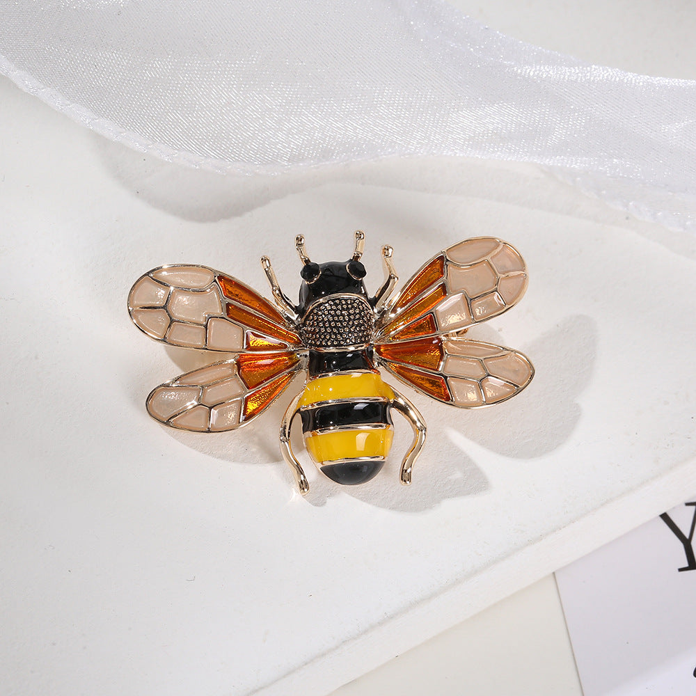 Bee Alloy Brooch PA5430