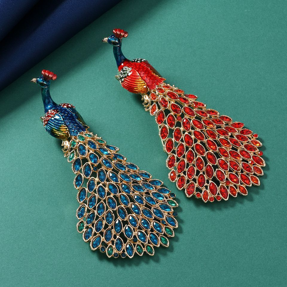Peacock Rhinestone-Embellished Alloy Brooch PA5658 - view 4