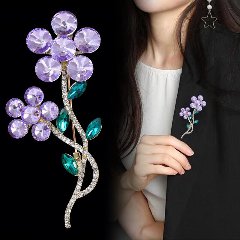 Flower Rhinestone Alloy Brooch PA5725