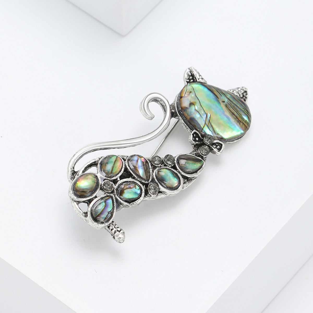 Bow Tie Cat Alloy Rhinestone Brooch PA5766