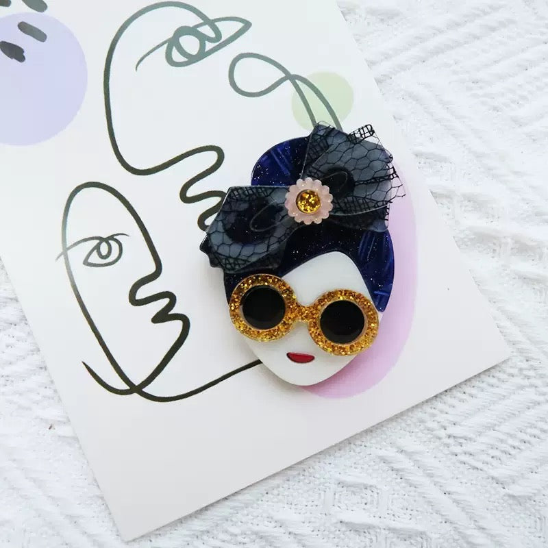 Girl Acrylic Brooch PA6240