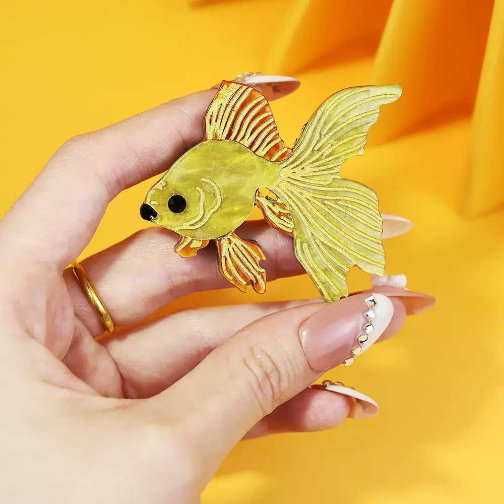 Goldfish Acrylic Brooch PA6281