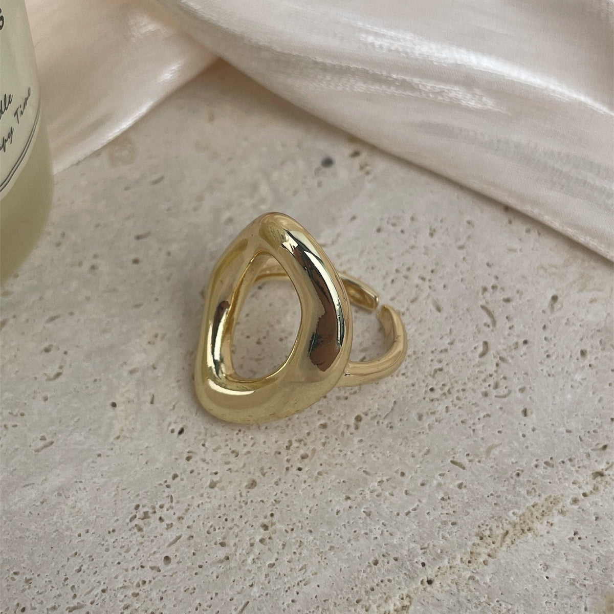 18K Gold-Plated Irregular Circle Copper Ring R2753 - alternate view