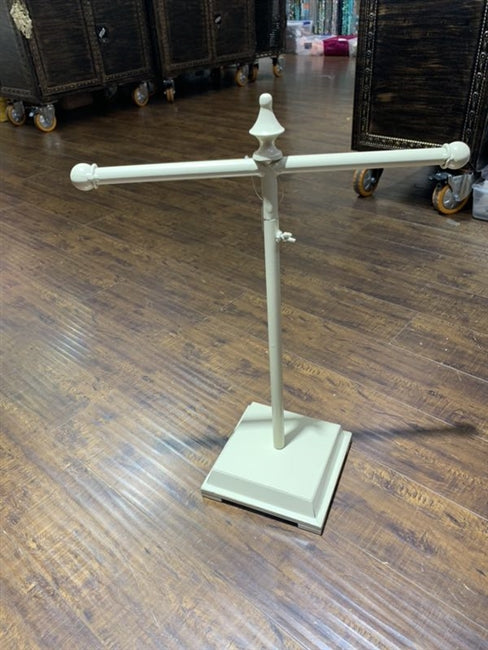 Vintage Metal Display W1240 – view 3